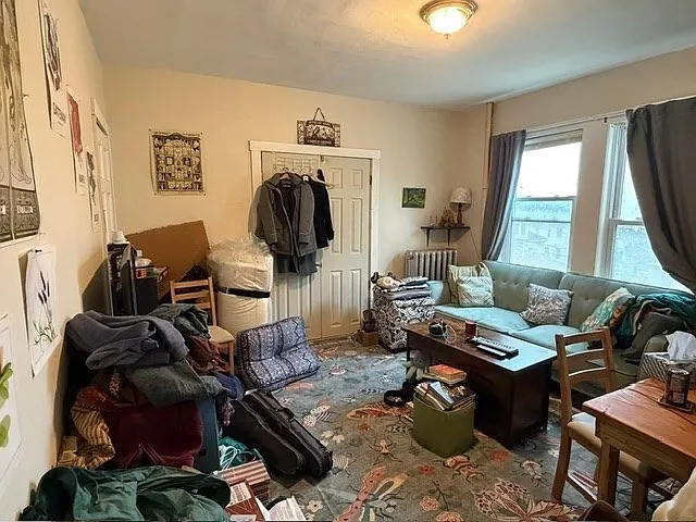 16 Sylvia St #1 — Photo 3