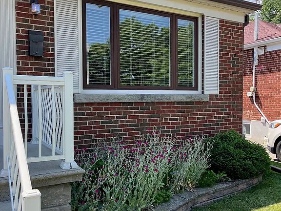 2nd image of 54 Charleston Rd