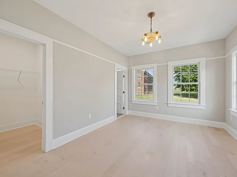 2437 Old Battery Ln — Photo 8
