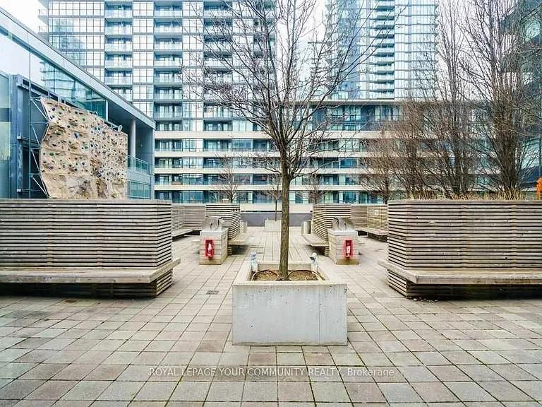 4K Spadina Ave #315 — Photo 14