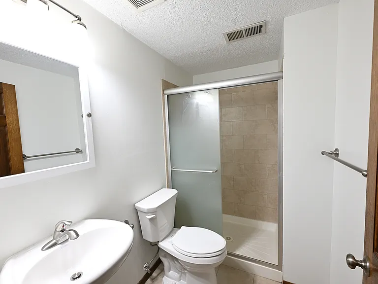 14429 Portland Ave — Photo 36