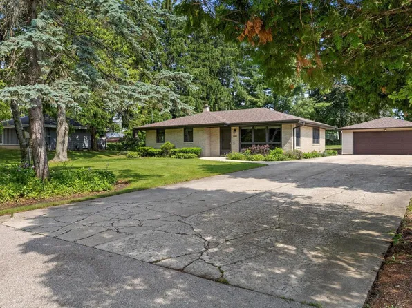 6528 South DRIVE, Mount Pleasant, WI 53406