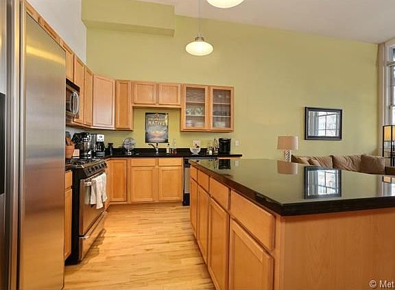 5th image of 2441 North Broadway