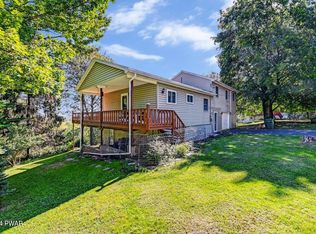 24 Alpine Rd, Beach Lake, PA 18405