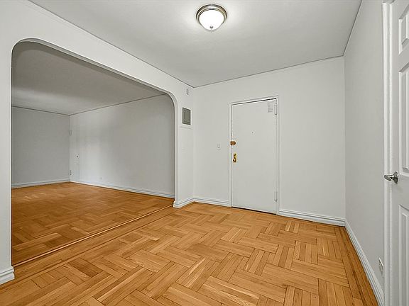 5th image of 2685 Creston Ave APT 2F