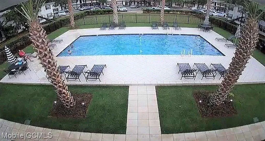 2 bed, 1800 sqft, $1,600 — Photo 3