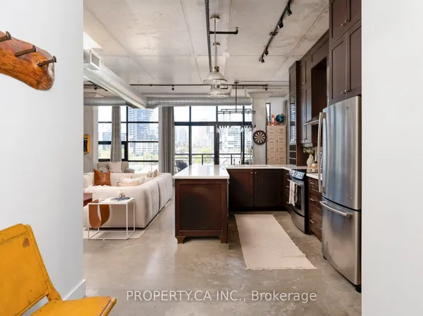 68 Broadview Ave #422, Toronto, ON M4M 2E6