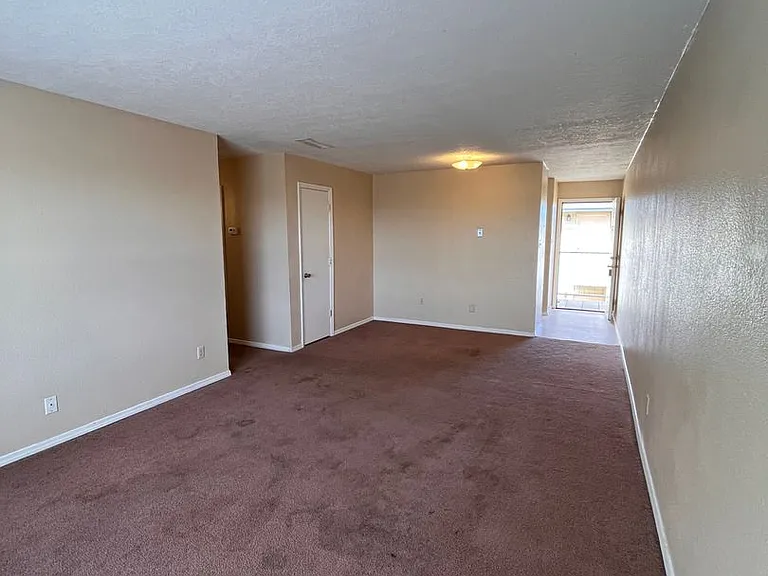 Echols 1500 - Sedona Apartments — Photo 36