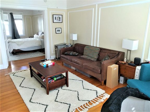 2nd image of 550 Lake St #201