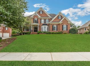 140 Braxton Way, Roswell, GA 30075