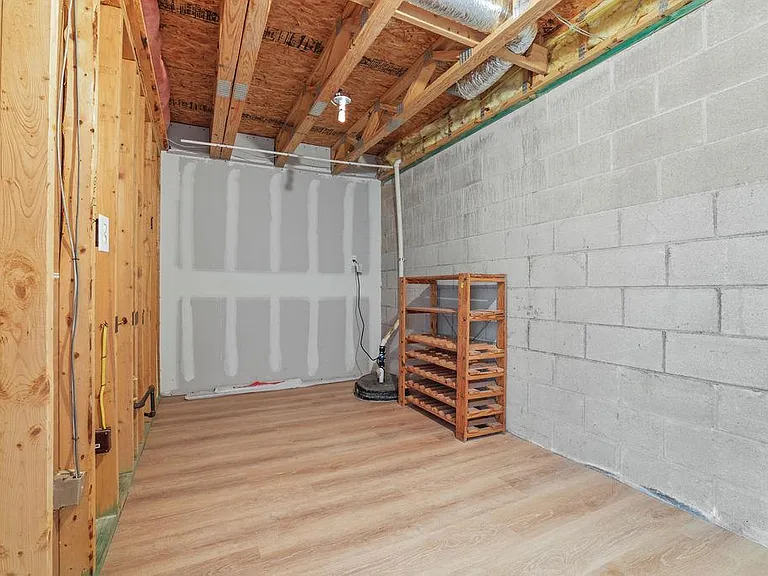 6447 Walnut Fork Dr — Photo 52