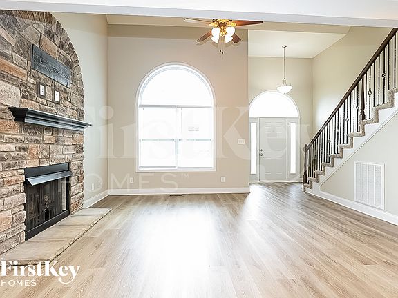 2nd image of 516 Sitka St
