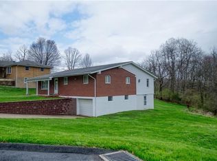 112 Rothen Ave, Butler, PA 16001