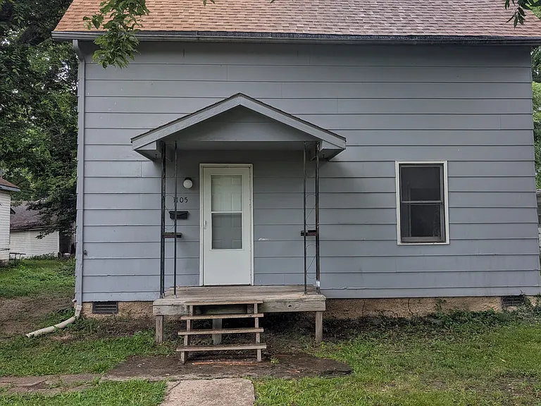 1105 Union St — Photo 8