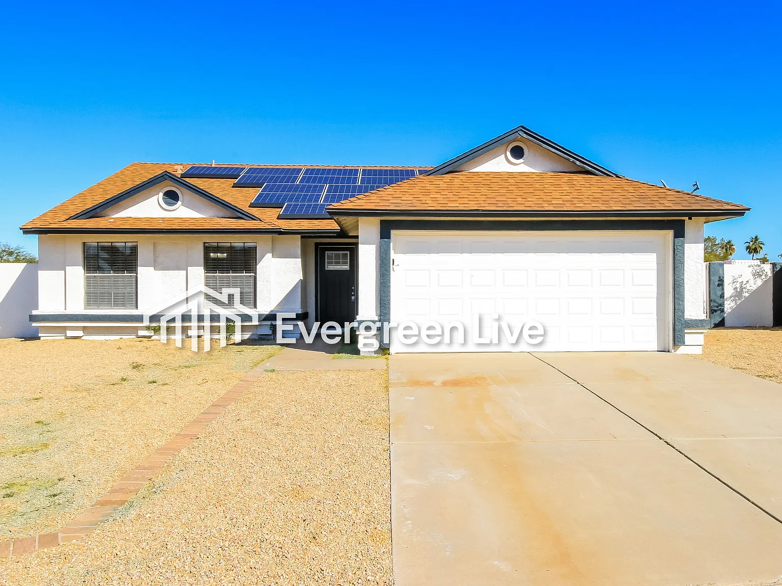 4 bed, 2.0 bath, 1421 sqft, $1,845 — Photo 1