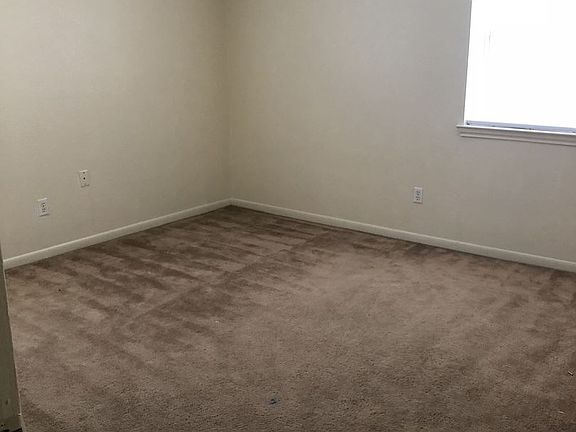2nd image of 105 W Reagan Ave Apts 33-50 105 W Reagan Ave #45