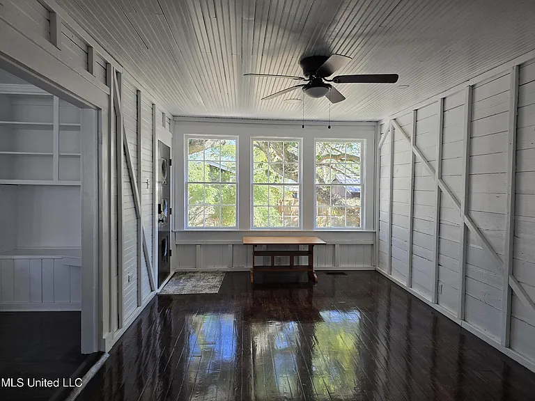 235 Carre Ct — Photo 2