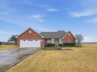 6975 W Savannah Ln, Lake Charles, LA 70605