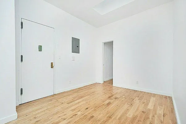 Rented by REAL New York | media 4