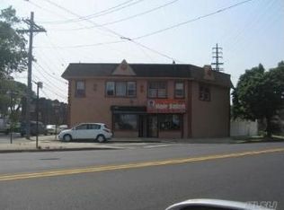 12202 Montauk St, Springfield Gardens, NY 11413