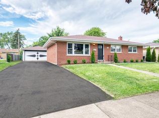 581 Welter Dr, Wood Dale, IL 60191