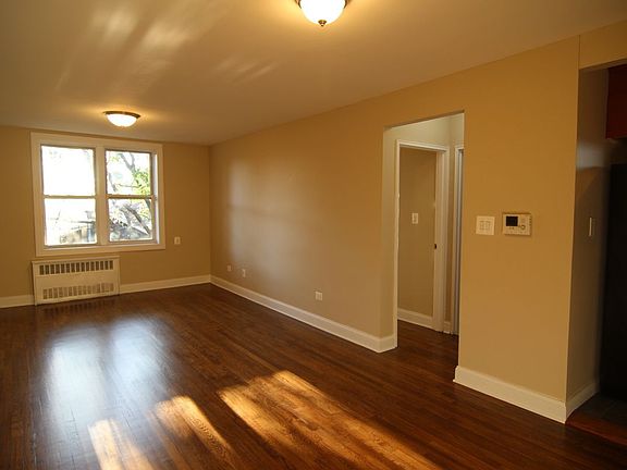 5th image of 40-20 69th St #3B