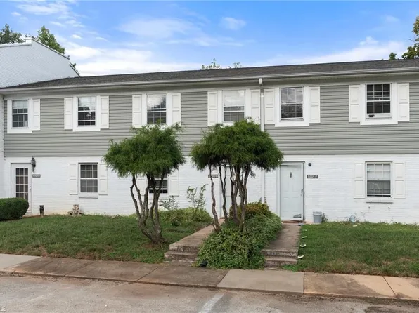 5701 Bramblegate Rd, Greensboro, NC 27409