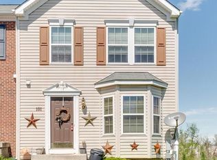 101 Grindstone Dr, Hedgesville, WV 25427