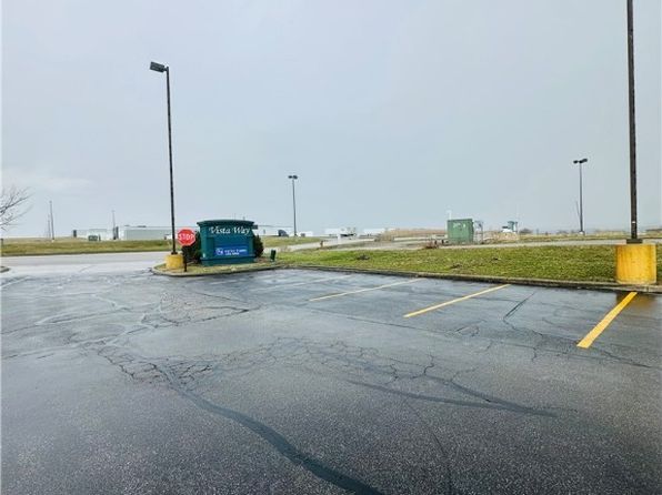 Vista Way, Garfield Heights, OH 44125