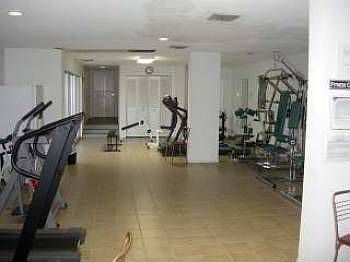 3rd image of 1750 NE 115th St APT 301