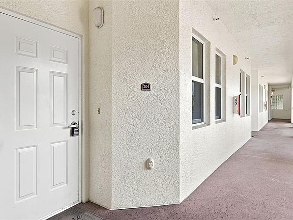 5th image of 17735 GULF BOULEVARD #204