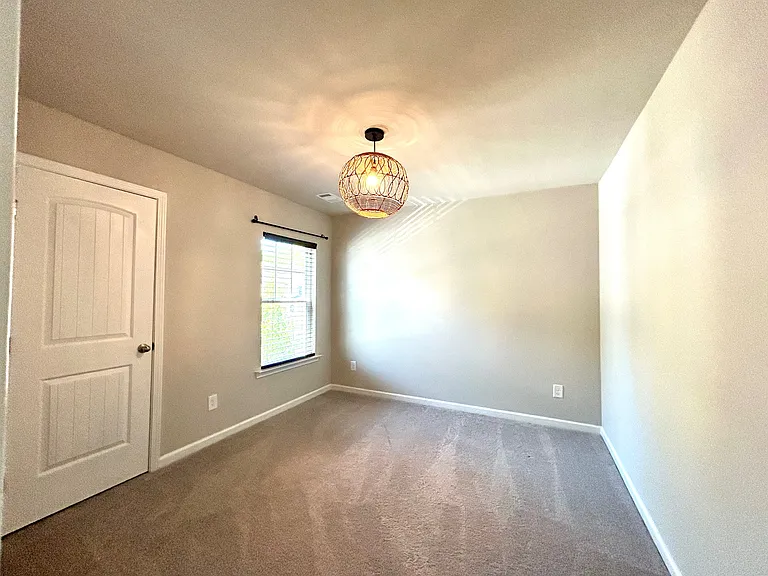204 Aimes Dr — Photo 18