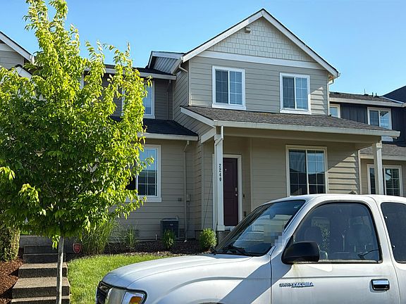 3rd image of 2240 SE 16th St
