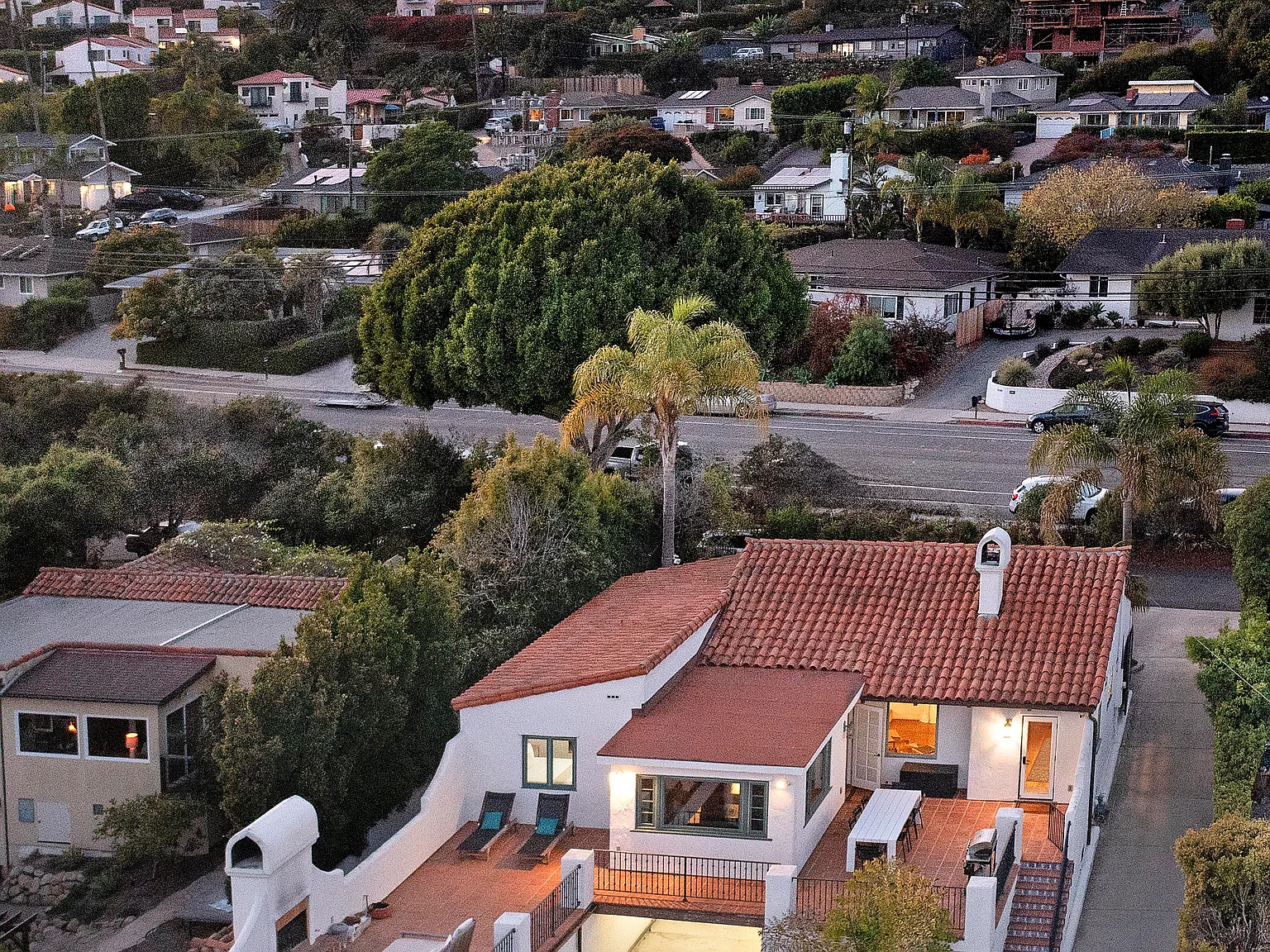 Cliff Dr, Santa Barbara — Photo 3
