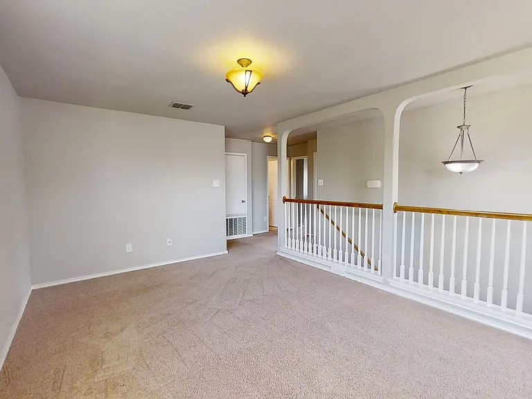 12230 Medina Ml — Photo 2