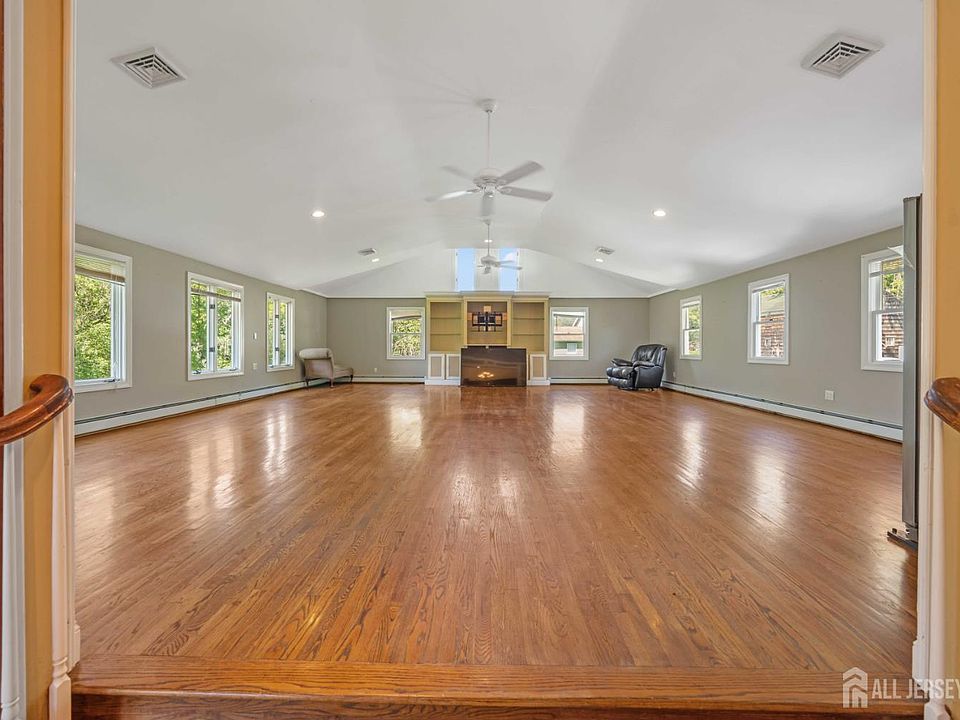 1st image of 223 Pleasant Run Rd