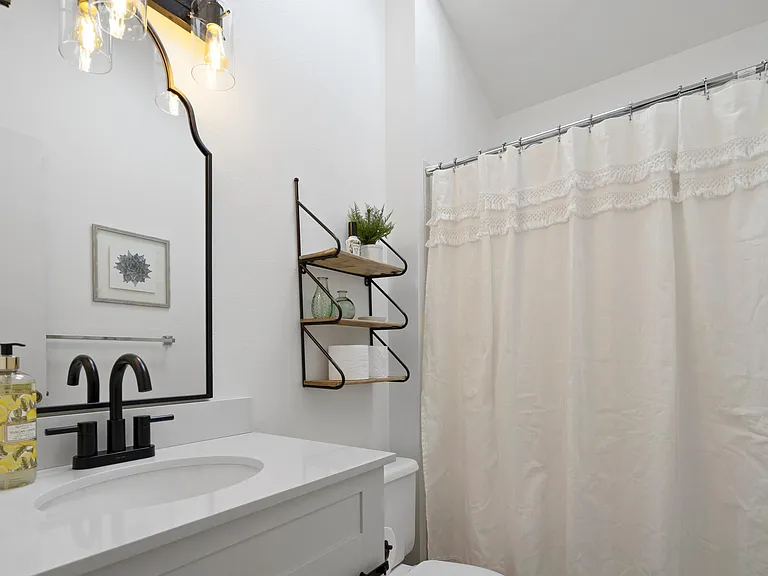500 Trumbull Ln — Photo 39