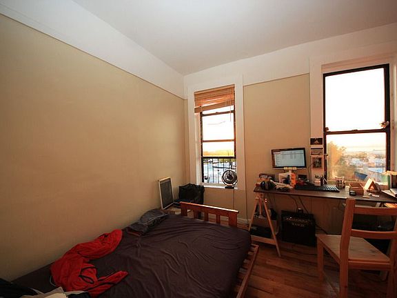 2nd image of 4118 5th Ave #8