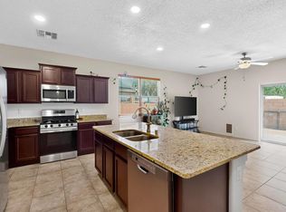1736 Garden Way SW, Albuquerque, NM 87105