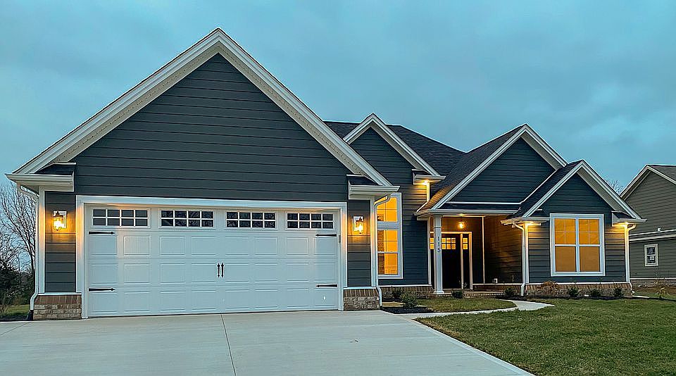 1st image of 115 Whispering Pines Dr