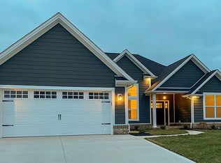 115 Whispering Pines Dr, Frankfort, KY 40601