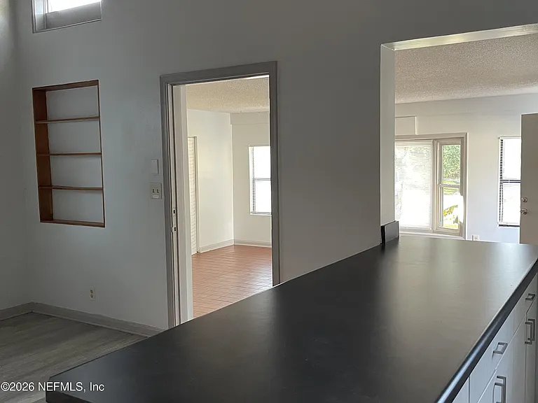 530 Myra St — Photo 13