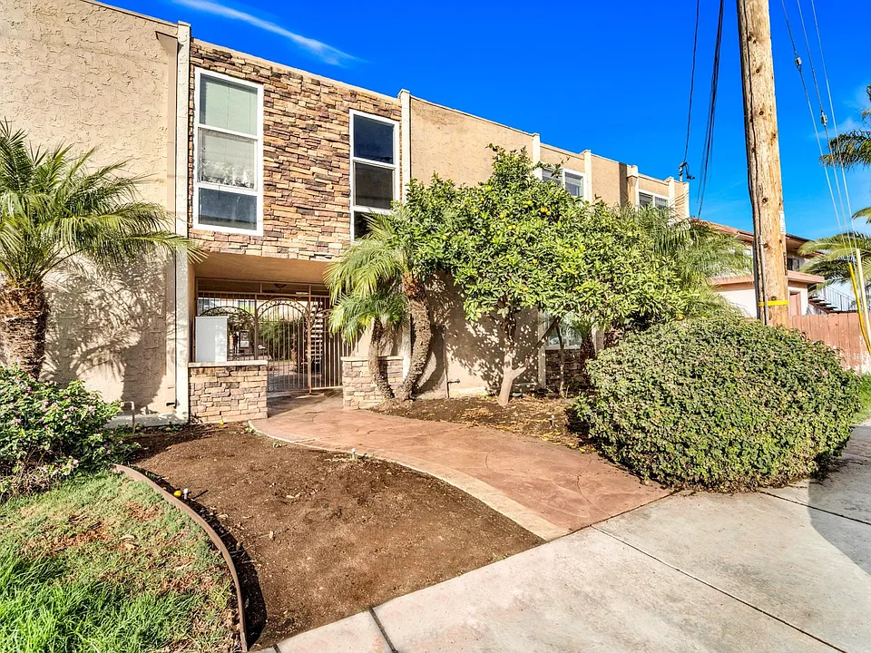 1472 Iris Ave #9