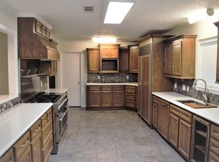 17203 Queenslake Dr, Cypress, TX 77429