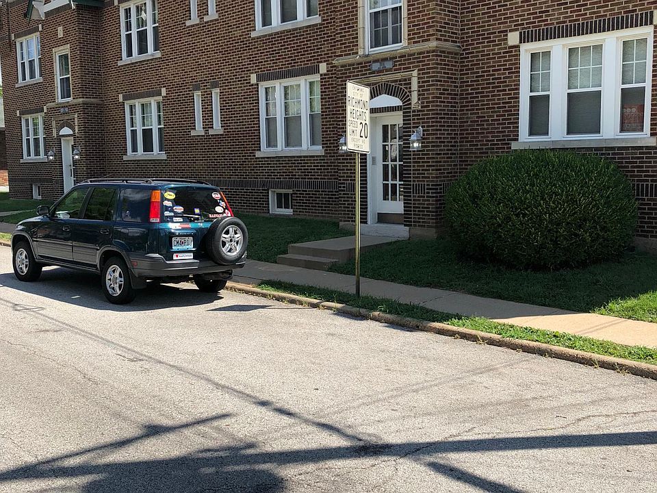 1st image of 1912 Yale Ave APT 1S