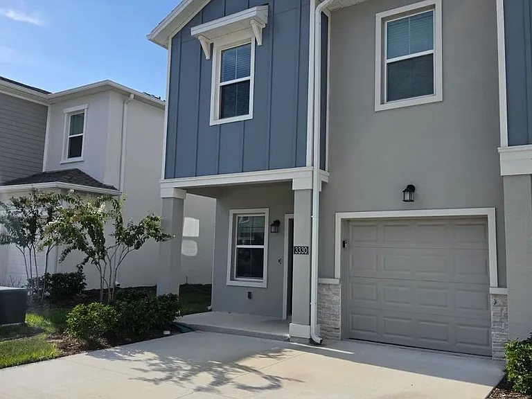 3330 Laurent Loop — Photo 3