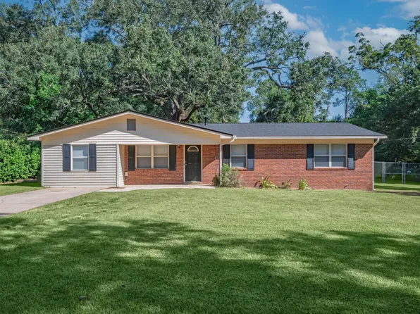 822 Watt Dr, Tallahassee, FL 32303