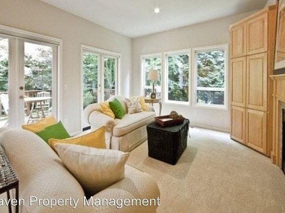 5th image of 10968 NE 24th St