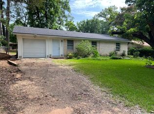 807 Lincoln Dr, Longview, TX 75604
