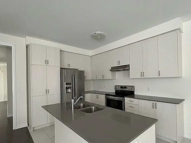 454 Robert Woolner St — Photo 3